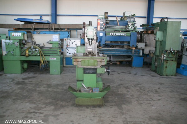 Frezarka narzędziowa uniwersalna FUS 22 - ORADEA .