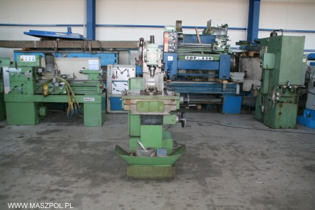 Frezarka narzędziowa uniwersalna FUS 22 - ORADEA .