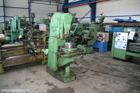 Dłutownica do metalu DAA 16.  . Maszyna jest w bar