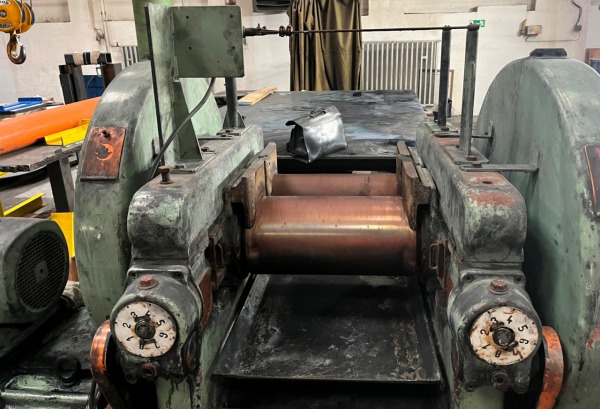 Kupię używaną walcarkę do gumy.