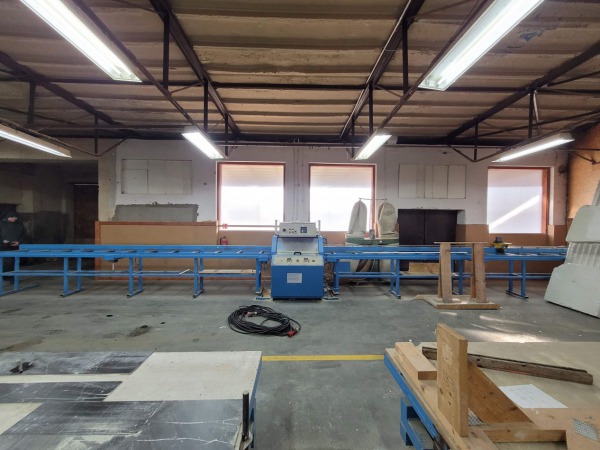 Piła kątowa K. Stroj Easy Cut 700