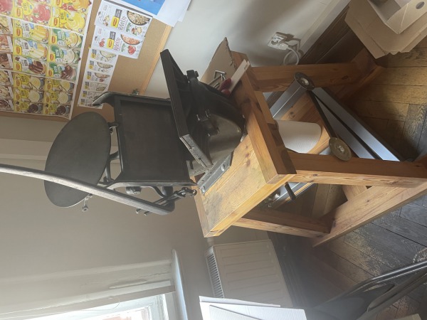 Bostonka / Letterpress – kompletna, sprawna, 30x19