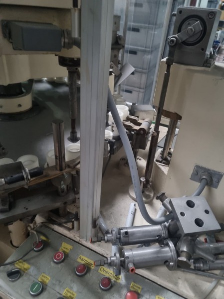 TUBIARKA AUTOMATYCZNA DO TUBEK ALUMINIOWYCH