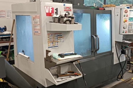 Centrum obróbcze CNC HAAS VF-1