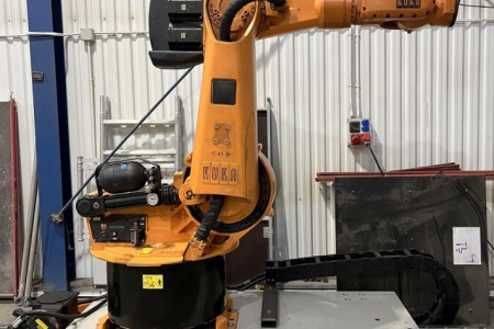 Robot KUKA KR 150-2-TJ