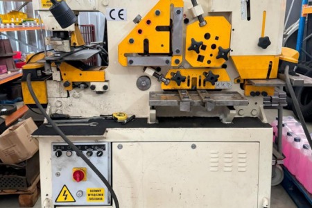 Hydrauliczne nożyce gilotynowe GEKA HYDRACROP 55/S