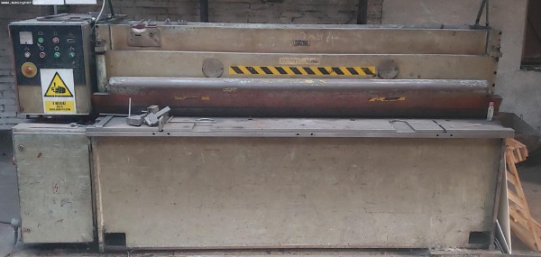 Nożyce gilotynowe STROJARNE PIESOK NTC 2500/4