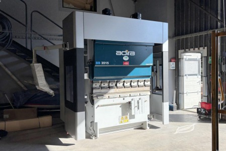 Prasa krawędziowa serwoelektryczna ADIRA BB 3515