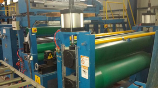 Zespół do nakładania folii