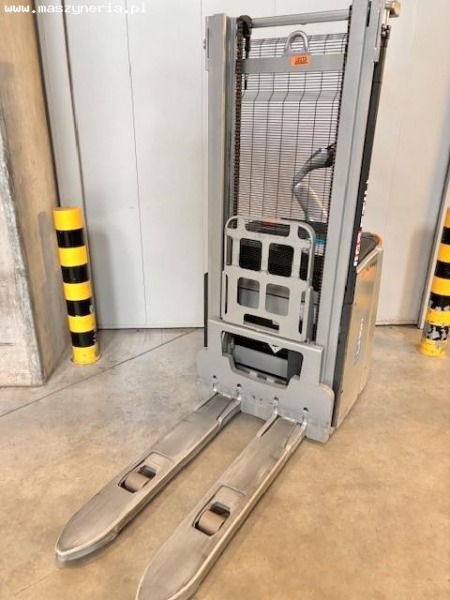 Elektryczny wózek podnośnikowy STILL EXV-SF 14