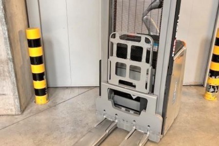 Elektryczny wózek podnośnikowy STILL EXV-SF 14