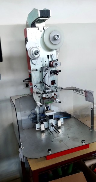 maszyna do nakładania silikonu na pięty stopek